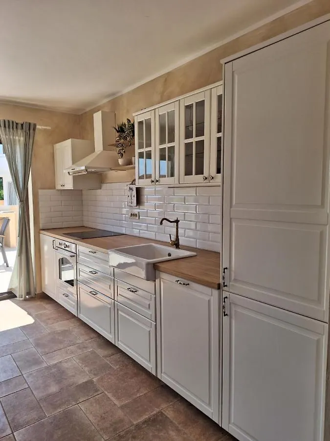 Holiday House Divna Pinezici  Holiday home Pinezici (Krk)