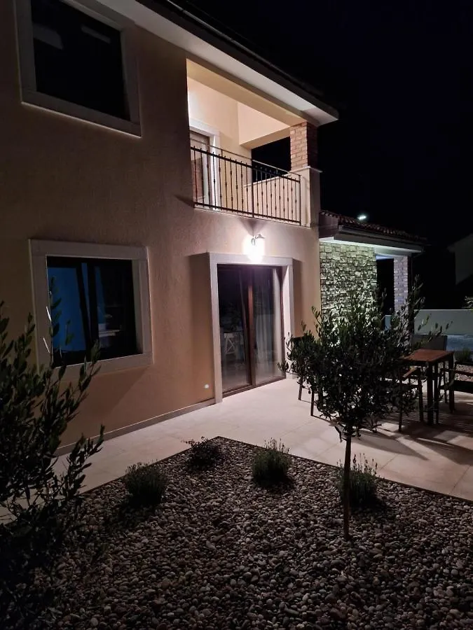 Holiday House Divna Pinezici  Croatia