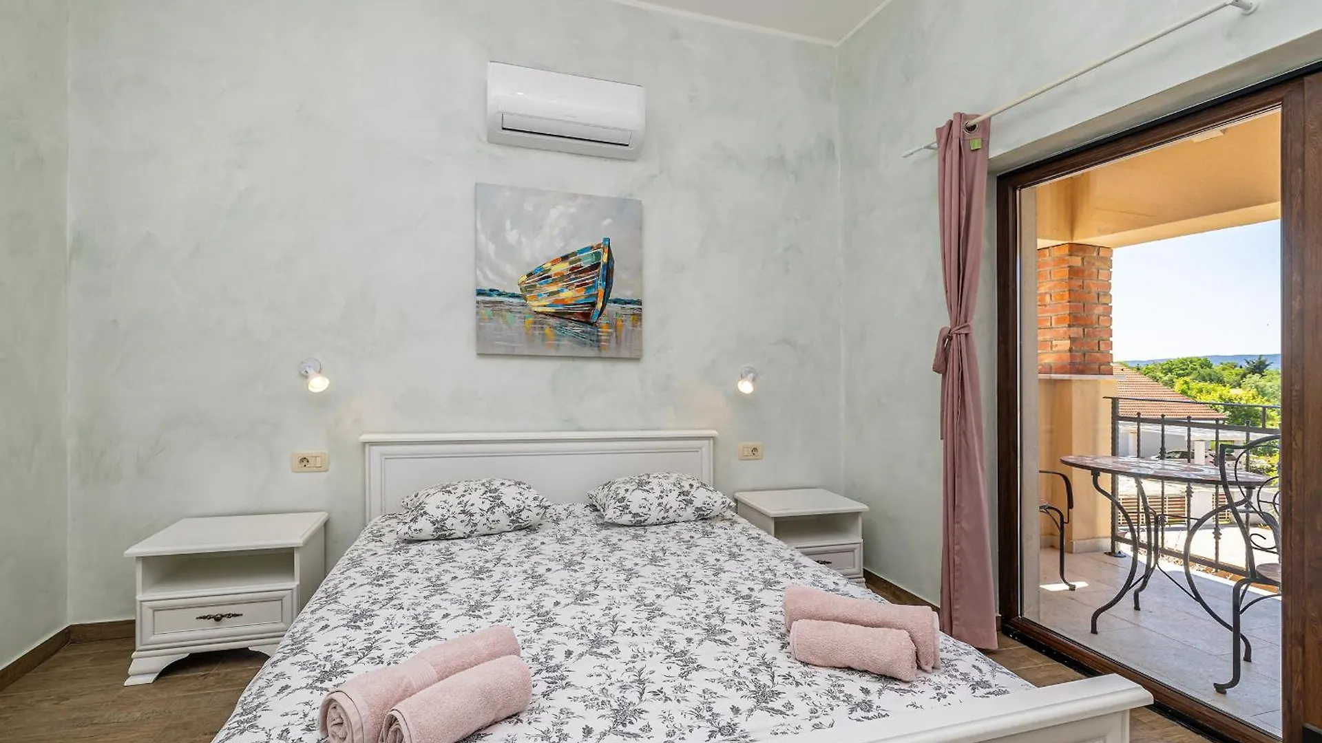 Holiday home Holiday House Divna Pinezici