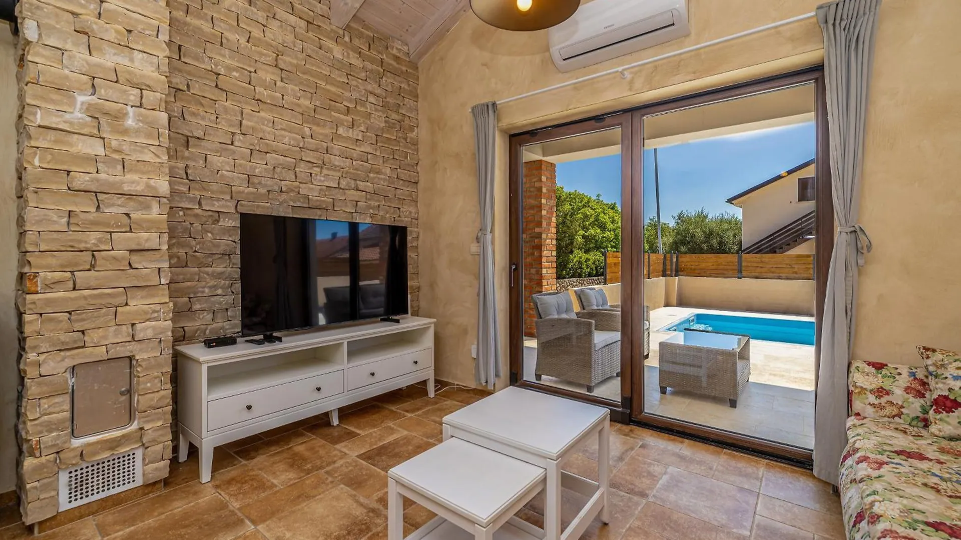 Holiday House Divna Pinezici  Croatia